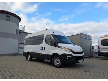 Minibús IVECO Daily