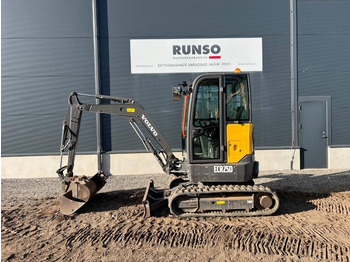 Miniexcavadora VOLVO ECR25D
