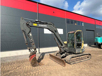 Miniexcavadora VOLVO ECR88D