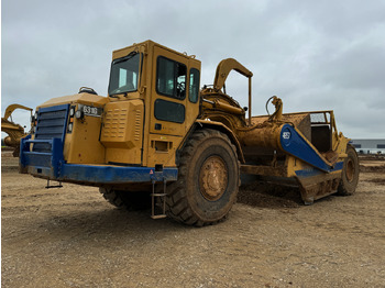 Mototraílla CATERPILLAR