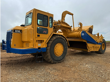 Mototraílla CATERPILLAR