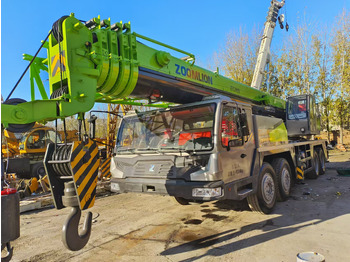 Autogrúa ZOOMLION ZTC700V