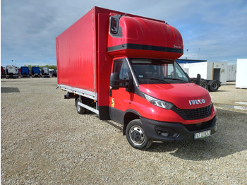 Furgoneta con caja de lona IVECO Daily