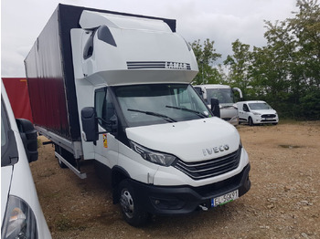 Furgoneta con caja de lona IVECO Daily