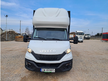Furgoneta con caja de lona IVECO PLANDEKA Z WINDĄ: foto 3