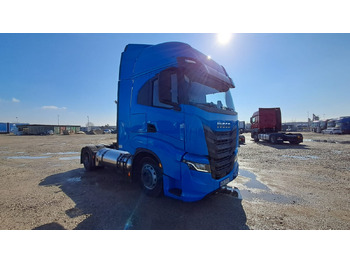 Cabeza tractora IVECO