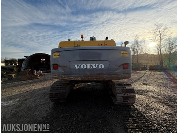 Excavadora 2006 Volvo EC 210B med Engcon EC20 tiltrotator, HK feste, pusseskuff og graveskuff: foto 5