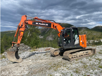 Excavadora HITACHI ZX135