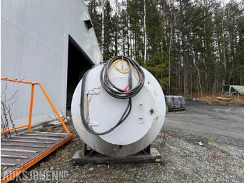 Equipo de construcción Dieseltank 2600 liter med pumpe: foto 5 Equipo de construcción Dieseltank 2600 liter med pumpe: foto 5