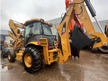 Retroexcavadora CATERPILLAR 420F2
