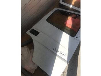 Puerta y piezas MERCEDES-BENZ Actros