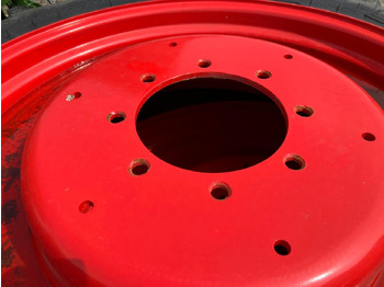 Neumático BKT 300/95R52 // 270/95R38 SPUR 1,50M: foto 2 Neumático BKT 300/95R52 // 270/95R38 SPUR 1,50M: foto 2