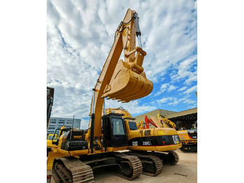 Excavadora de ruedas CATERPILLAR 320CL