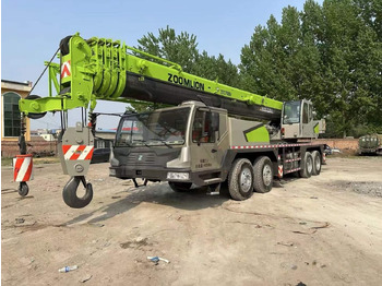 Autogrúa ZOOMLION ZTC700V