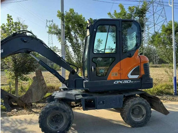 Excavadora de ruedas DOOSAN DX60W