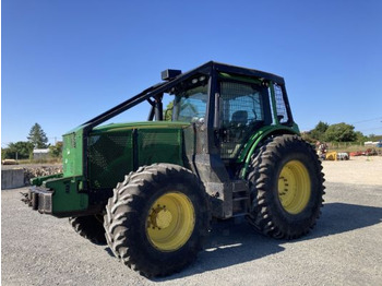 Tractor JOHN DEERE 6215R