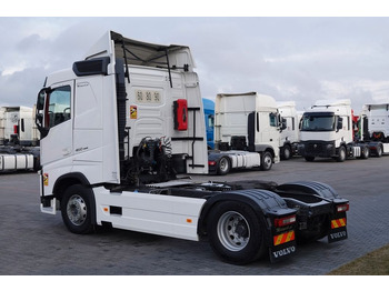Cabeza tractora Volvo FH 460 / NISKA KABINA / 2018 YEAR / SPROWADZONY Volvo FH 460 / NISKA KABINA / 2018 YEAR / SPROWADZONY: foto 4