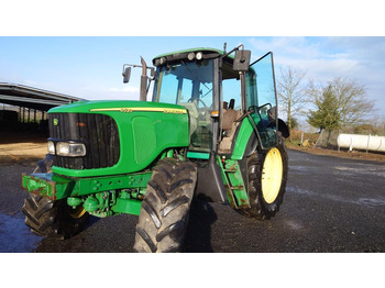 Maquinaria agrícola JOHN DEERE 6520: foto 2