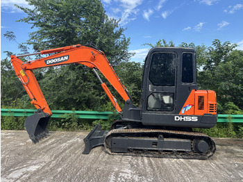 Miniexcavadora DOOSAN DH55