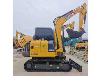 Miniexcavadora XCMG XE60DA