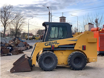Leasing de Gehl R 260  Gehl R 260: foto 2