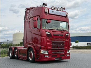 Cabeza tractora SCANIA S 520