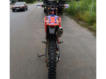 Motocicleta Beta RR 430cc: foto 5 Motocicleta Beta RR 430cc: foto 5