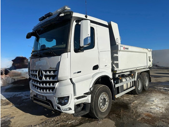 Camión volquete MERCEDES-BENZ Arocs 2658