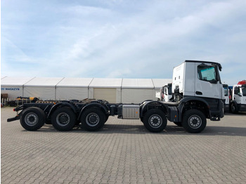 Camión chasis nuevo Mercedes-Benz AROCS 4451 10x4: foto 4