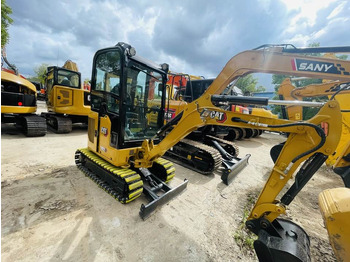 Miniexcavadora CATERPILLAR 302