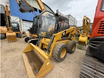 Maquinaria de construcción CATERPILLAR