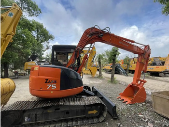 Miniexcavadora HITACHI ZX75