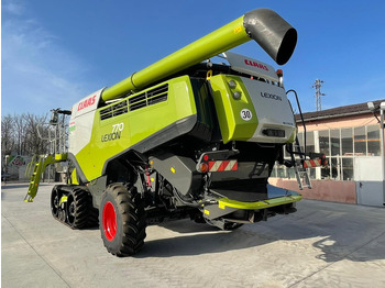 Cosechadora de granos para transporte de alimentos Claas Lexion 770 TT: foto 5