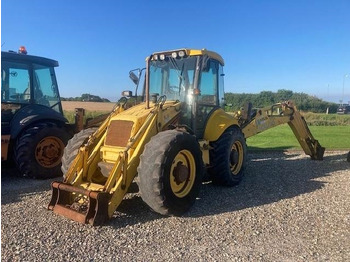 Retroexcavadora NEW HOLLAND