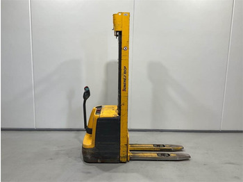 Apilador JUNGHEINRICH EJC