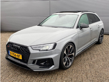 Coche AUDI