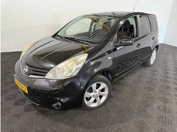 Coche NISSAN