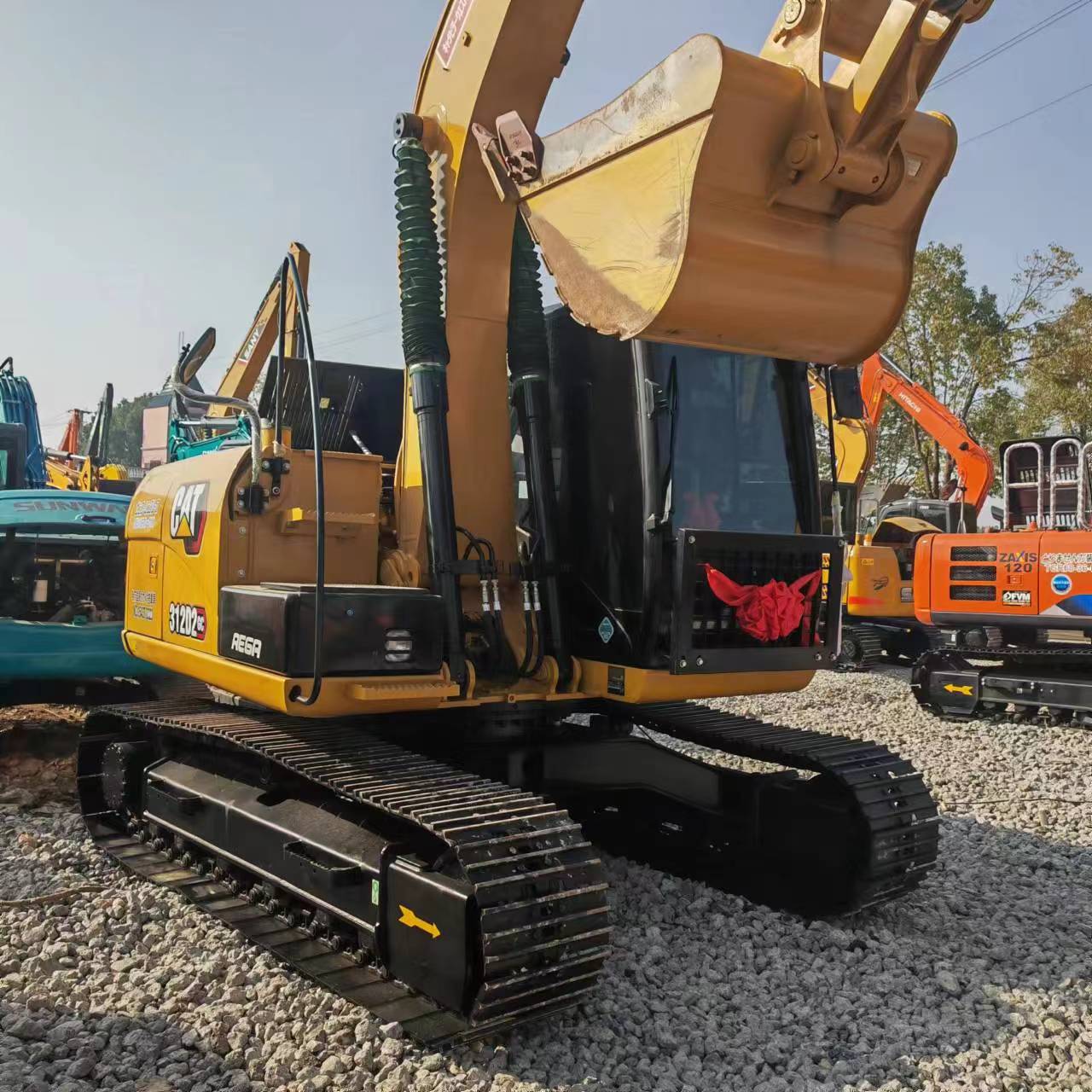 Excavadora de cadenas CATERPILLAR 312D2: foto 2 Excavadora de cadenas CATERPILLAR 312D2: foto 2