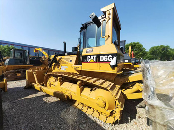 Bulldozer CATERPILLAR D6G: foto 2