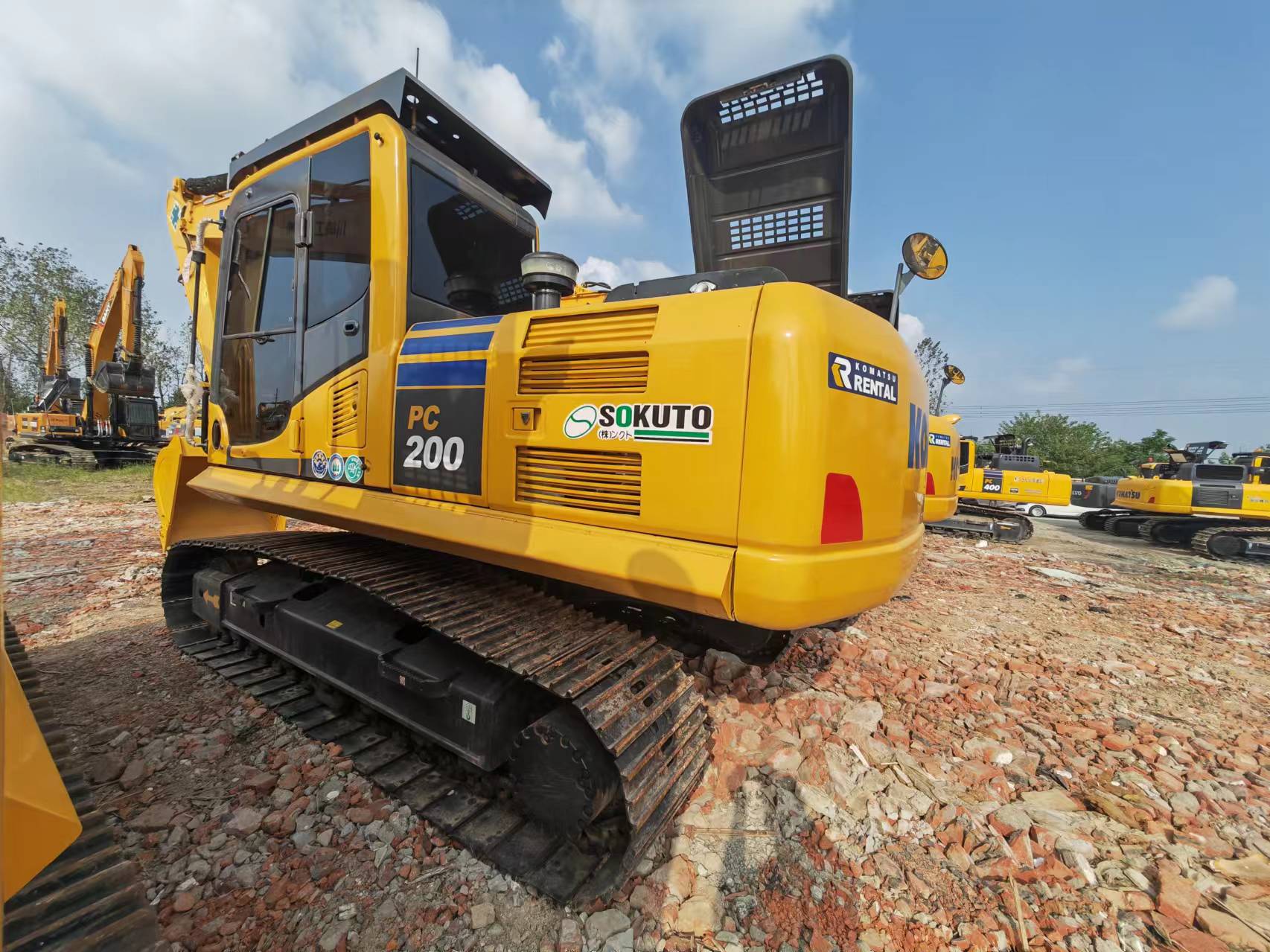 Excavadora de cadenas KOMATSU PC200