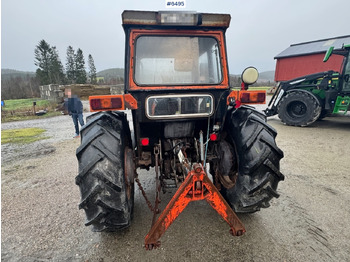 Tractor 1975 Fiat 640 tractor with/twin wheels and triangle. WATCH THE VIDEO!: foto 4