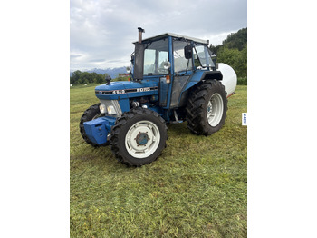 Tractor FORD