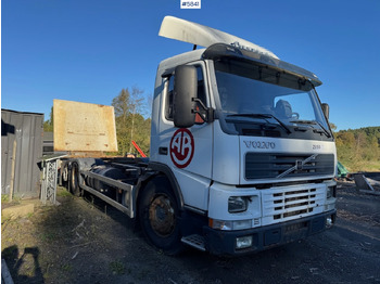 Camión portacontenedore/ Intercambiable 2002 Volvo FM 6x2.: foto 4 Camión portacontenedore/ Intercambiable 2002 Volvo FM 6x2.: foto 4