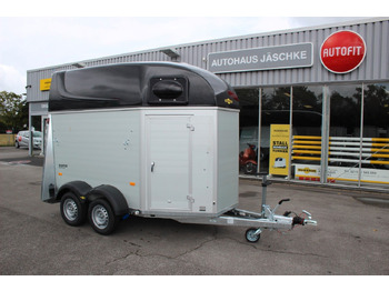 Remolque transporte de ganado HUMBAUR