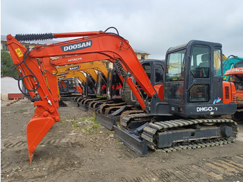 Miniexcavadora DOOSAN DH60-7