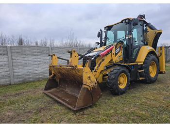 Retroexcavadora CATERPILLAR