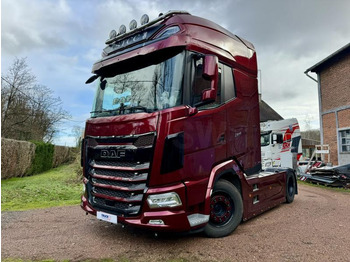 Cabeza tractora DAF XG+ 530