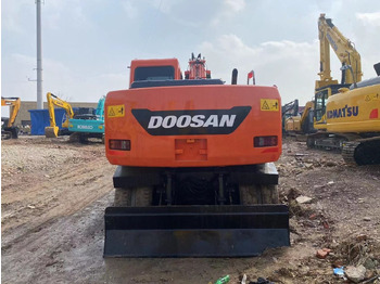 Excavadora de ruedas DOOSAN DX150W