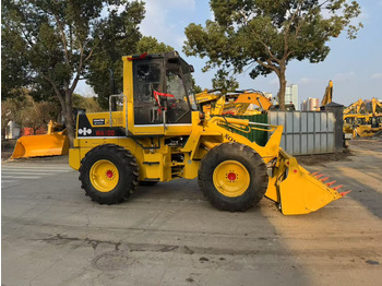 Cargadora de ruedas KOMATSU WA100-1: foto 3