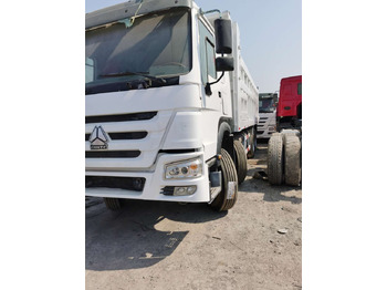 Camión volquete SINOTRUK HOWO